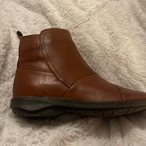 New miz mooz ankle boots in original box